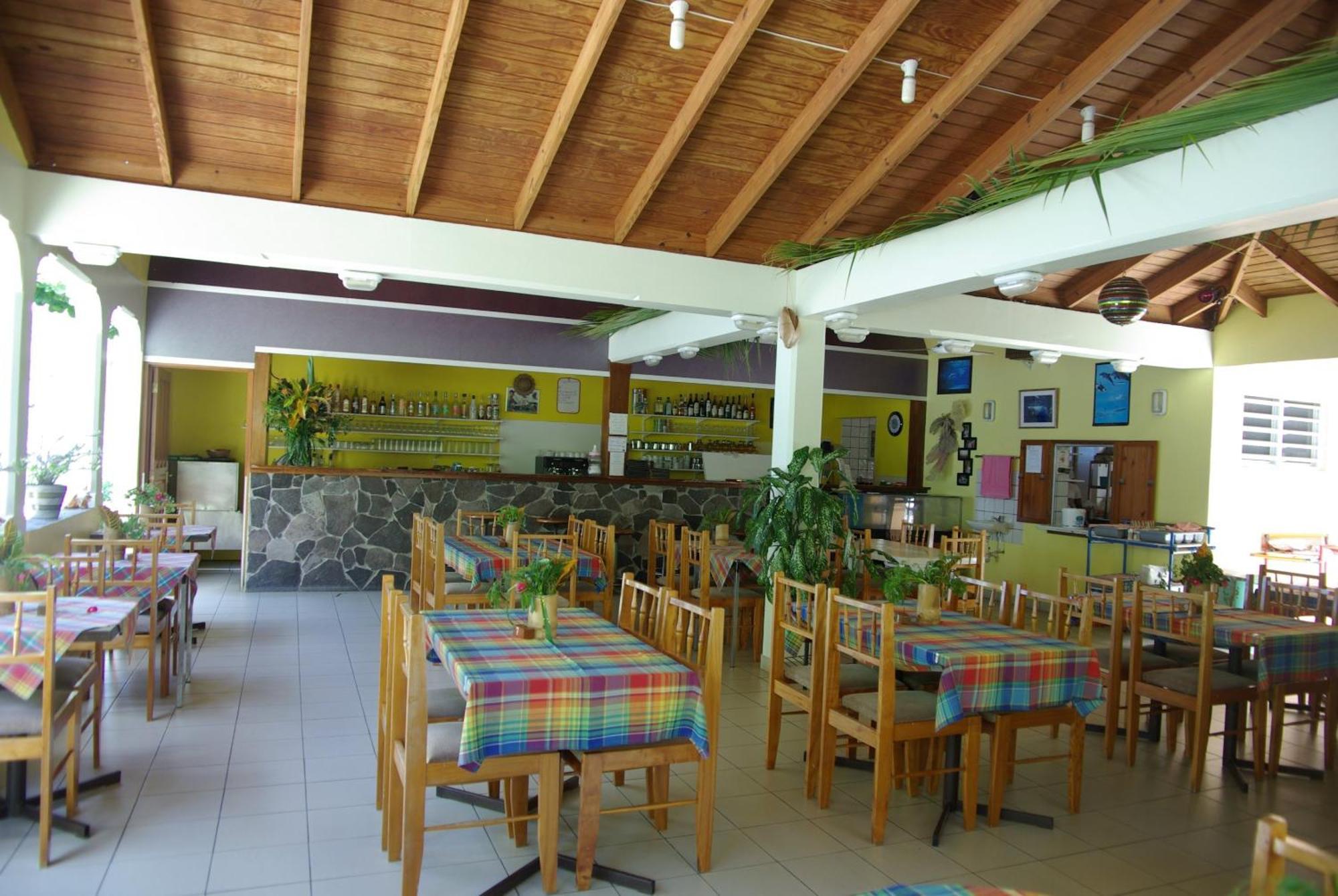 Sunset Bay Club & Seaside Dive Resort Salisbury Esterno foto