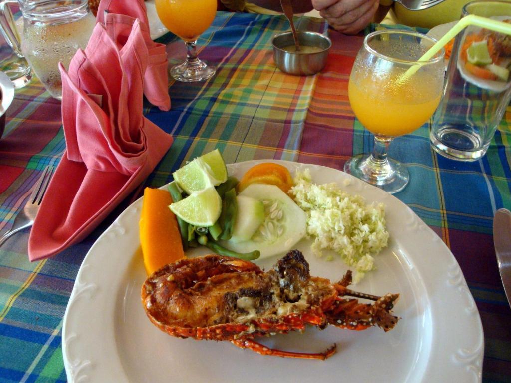 Sunset Bay Club & Seaside Dive Resort Salisbury Esterno foto
